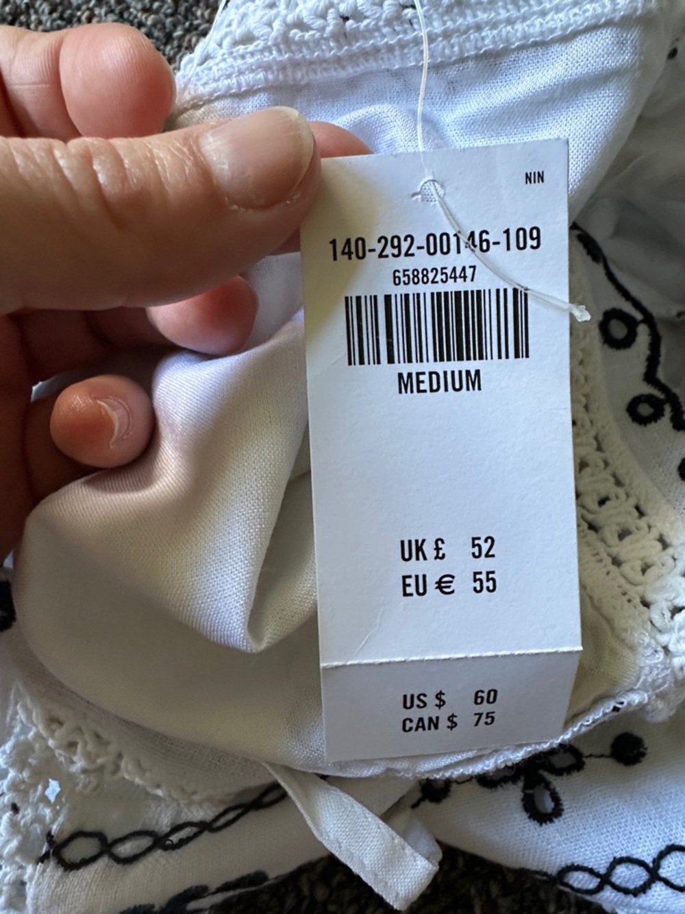 NWT Abercrombie and fitch tank - Picture 6 of 6